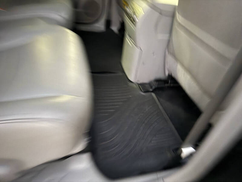 2013 Toyota Highlander SE