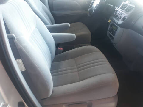 2003 Toyota Sienna LE