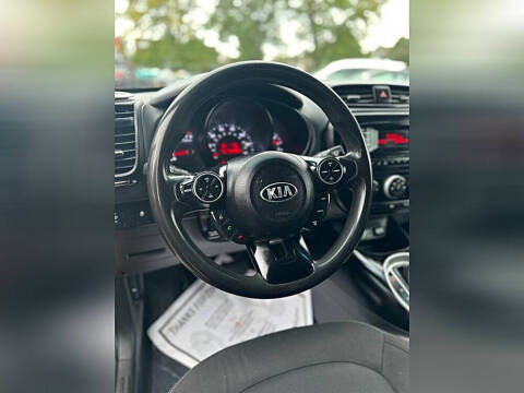 2015 Kia Soul +