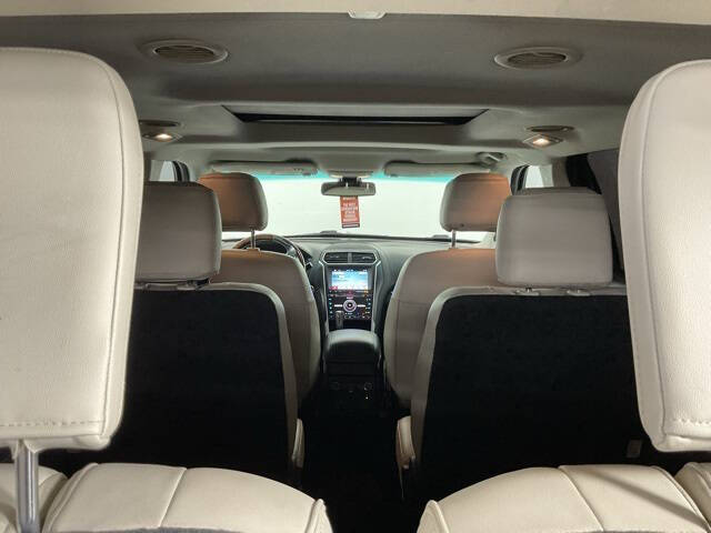 2017 Ford Explorer Platinum