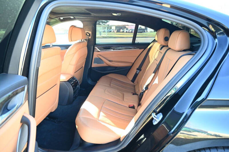 2022 BMW 5 Series M550i xDrive