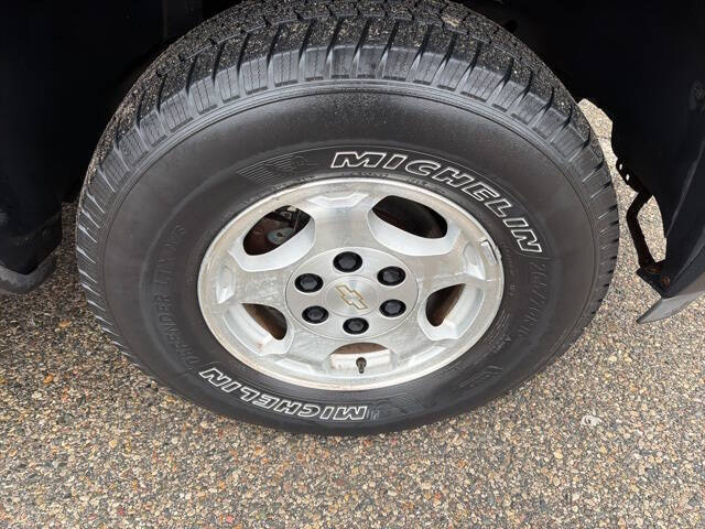 2005 Chevrolet Avalanche 1500 LS