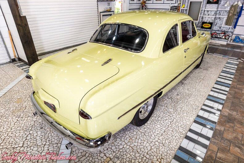 1950 Ford Custom Deluxe