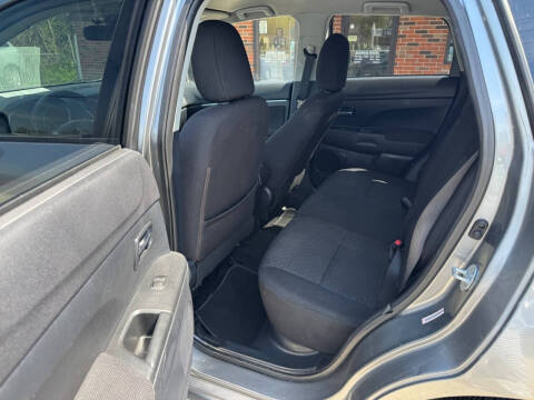 2011 Mitsubishi Outlander Sport SE