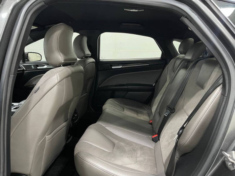 2017 Ford Fusion V6 Sport