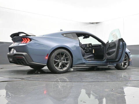 2025 Ford Mustang Dark Horse