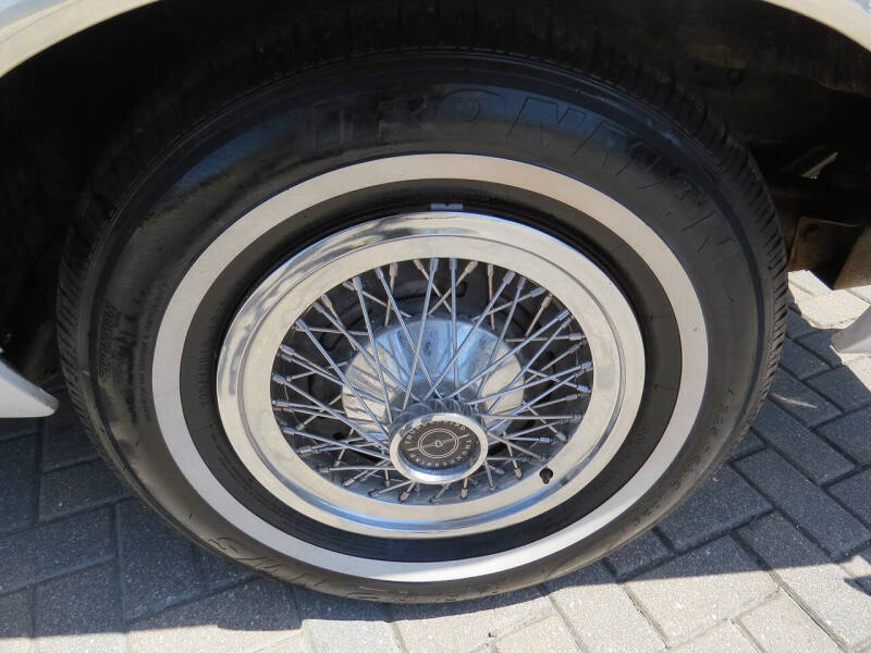 1977 Ford Thunderbird