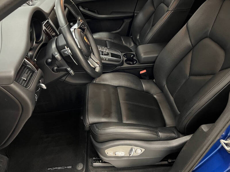 2015 Porsche Macan S