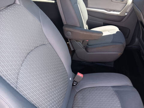 2011 Chevrolet Traverse LT