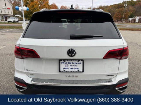 2023 Volkswagen Taos SE 4Motion