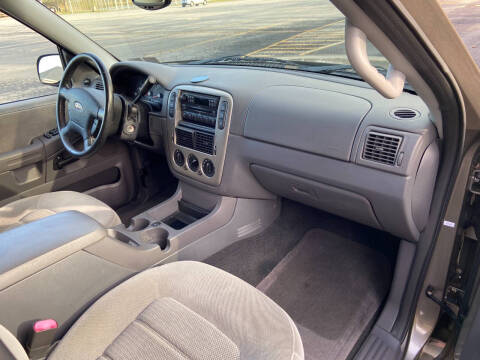 2005 Ford Explorer XLT