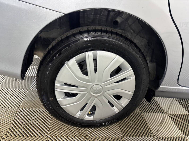 2024 Mitsubishi Mirage G4 ES