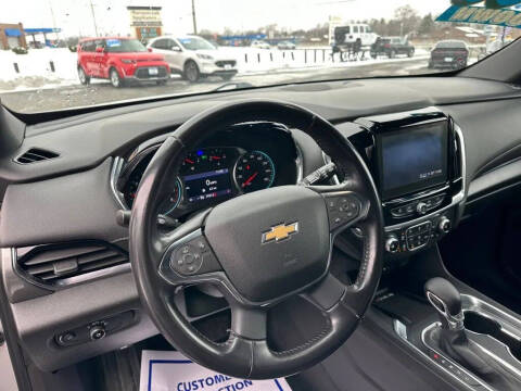 2022 Chevrolet Traverse LT Cloth