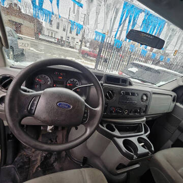 2011 Ford E-Series E-250