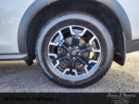 2019 Nissan Pathfinder S