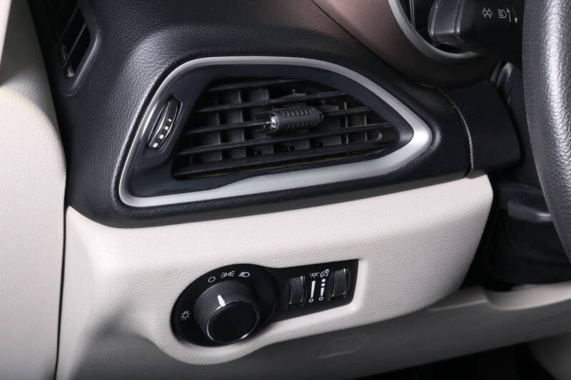 2017 Chrysler Pacifica LX