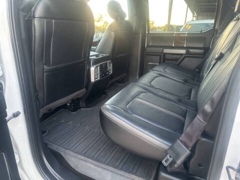 2017 Ford F-150 Platinum