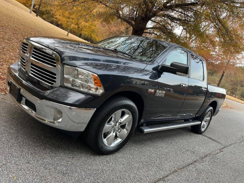 2017 RAM 1500 SLT