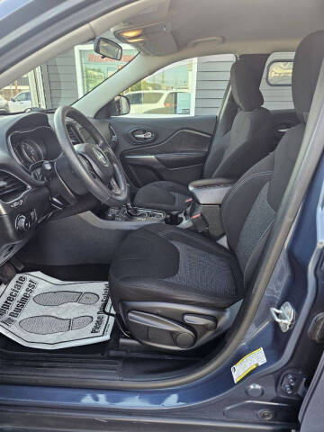 2019 Jeep Cherokee Latitude