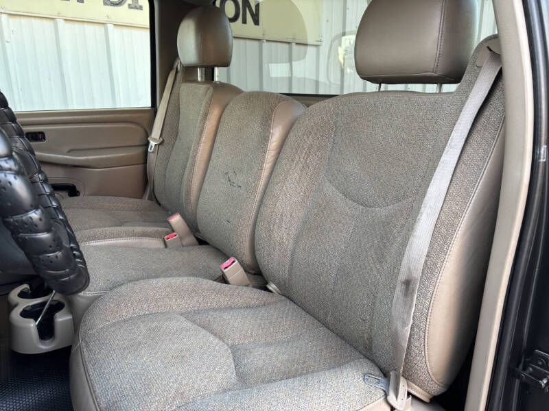 2004 Chevrolet Silverado 1500 Work Truck