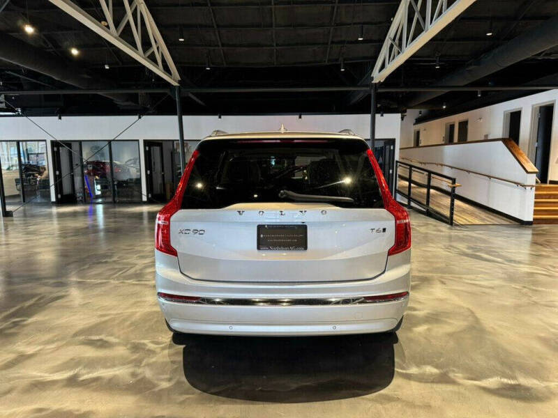 2022 Volvo XC90 T6 Inscription 7-Passenger