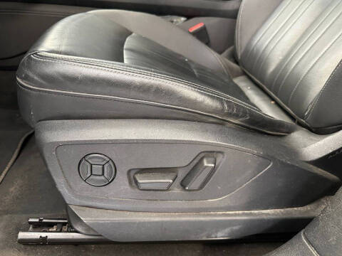 2021 Audi e-tron quattro Premium