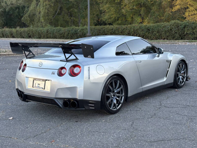 2013 Nissan GT-R Premium