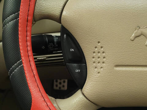 2004 Ford Mustang Deluxe