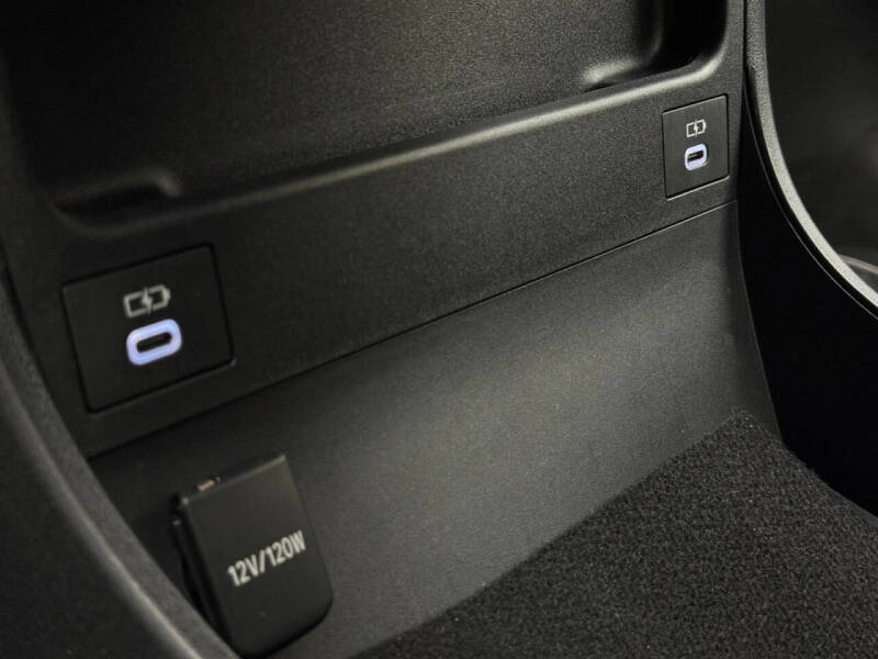 2023 Toyota bZ4X Limited