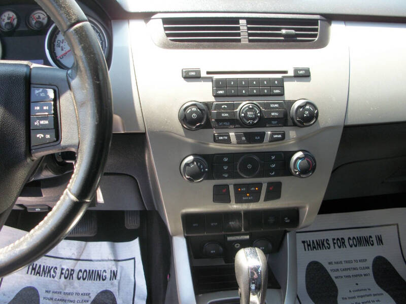 2009 Ford Focus SES