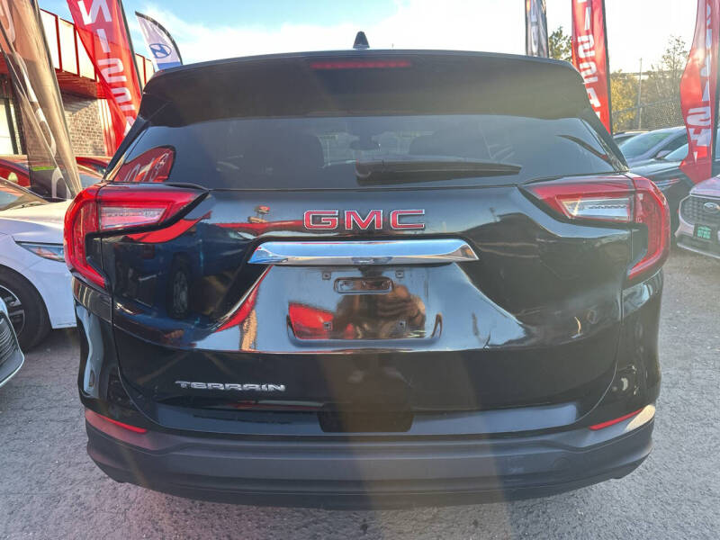 2024 GMC Terrain SLE