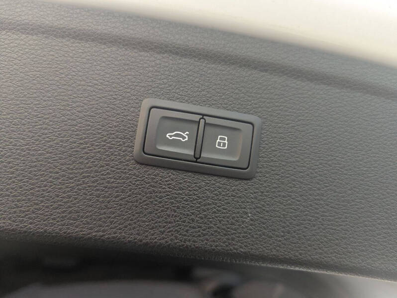 2020 Audi Q5 quattro Premium 45 TFSI