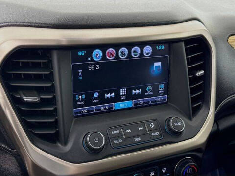2017 GMC Acadia Denali