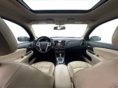 2012 Chrysler 200 Limited