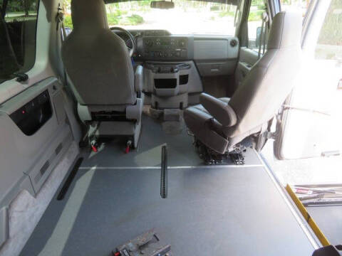 2013 Ford E-Series E-150 XLT