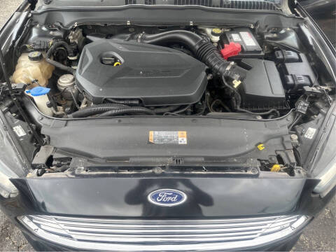 2013 Ford Fusion SE