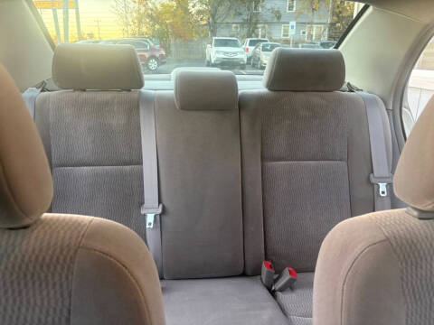 2005 Toyota Corolla LE