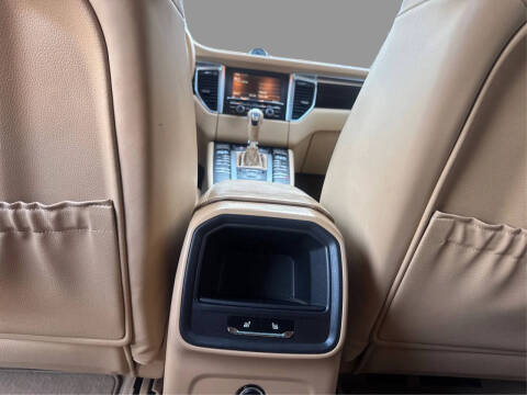 2015 Porsche Macan S