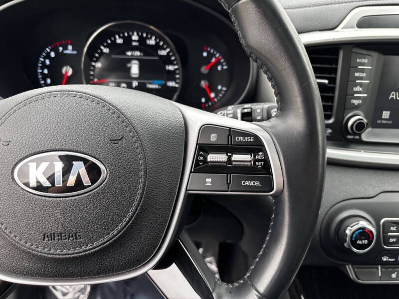 2020 Kia Sorento EX V6