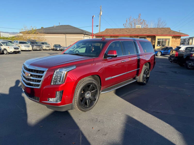 2017 Cadillac Escalade ESV Luxury