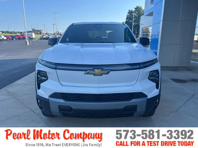 2025 Chevrolet Silverado EV LT