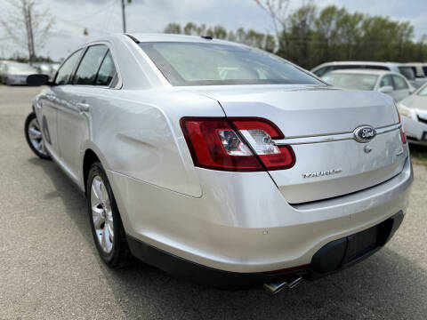 2011 Ford Taurus SEL
