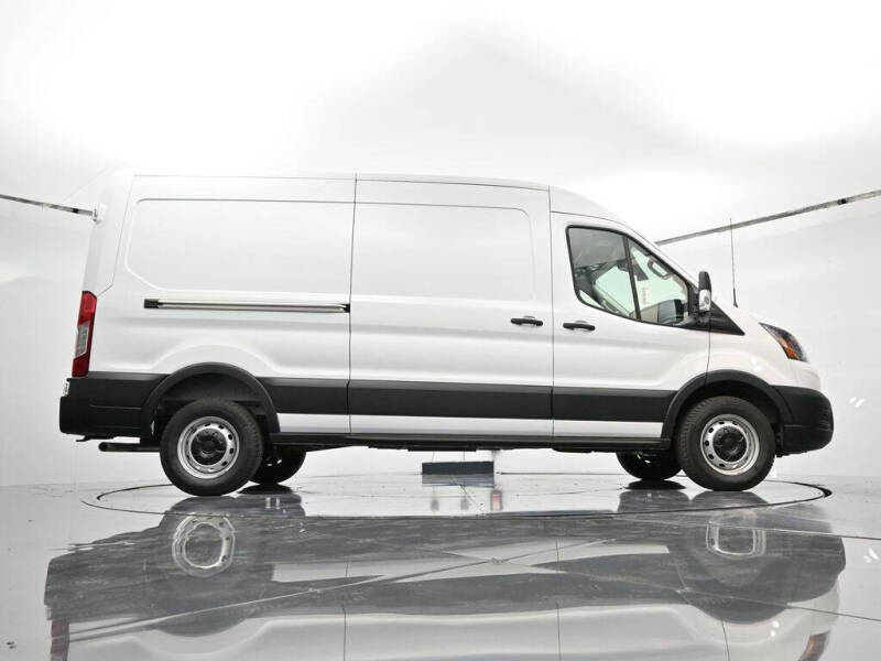 2025 Ford Transit 250