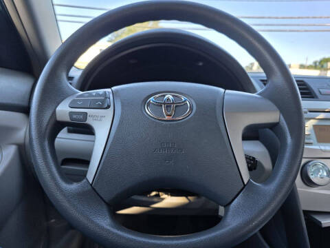 2009 Toyota Camry LE