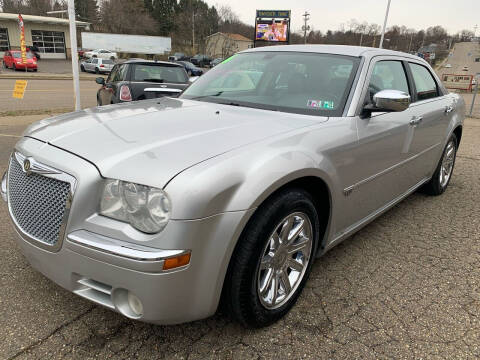 2006 Chrysler 300 for sale at G & G Auto Sales in Steubenville OH