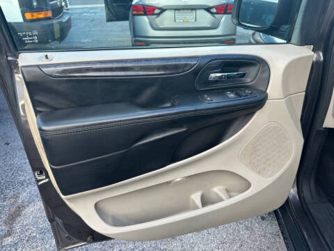 2015 Dodge Grand Caravan American Value Package