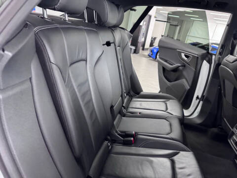 2019 Audi Q8 quattro Premium 55 TFSI