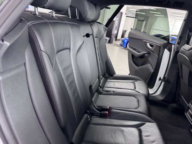 2019 Audi Q8 quattro Premium 55 TFSI