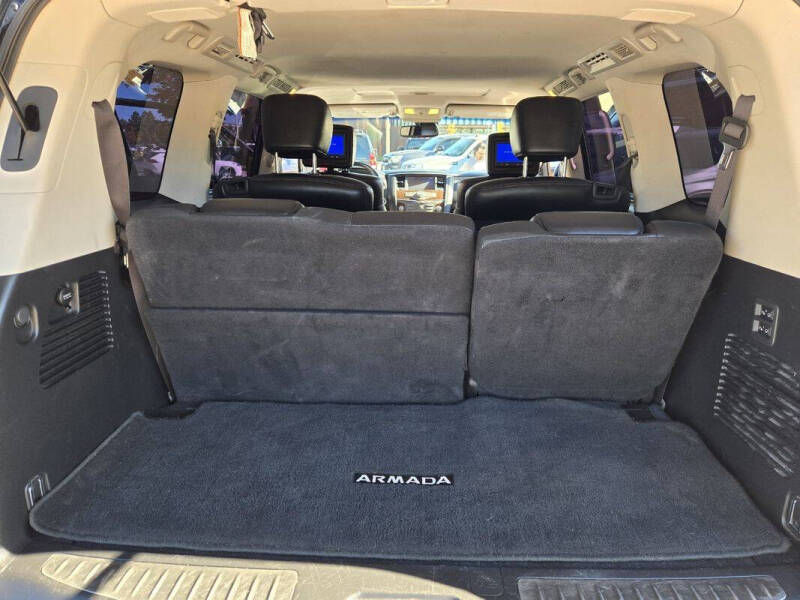 2017 Nissan Armada Platinum