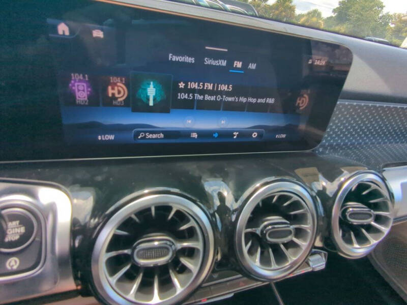 2025 Mercedes-Benz GLB GLB 250